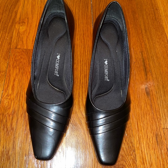 Shoes - Women's Black Shoes